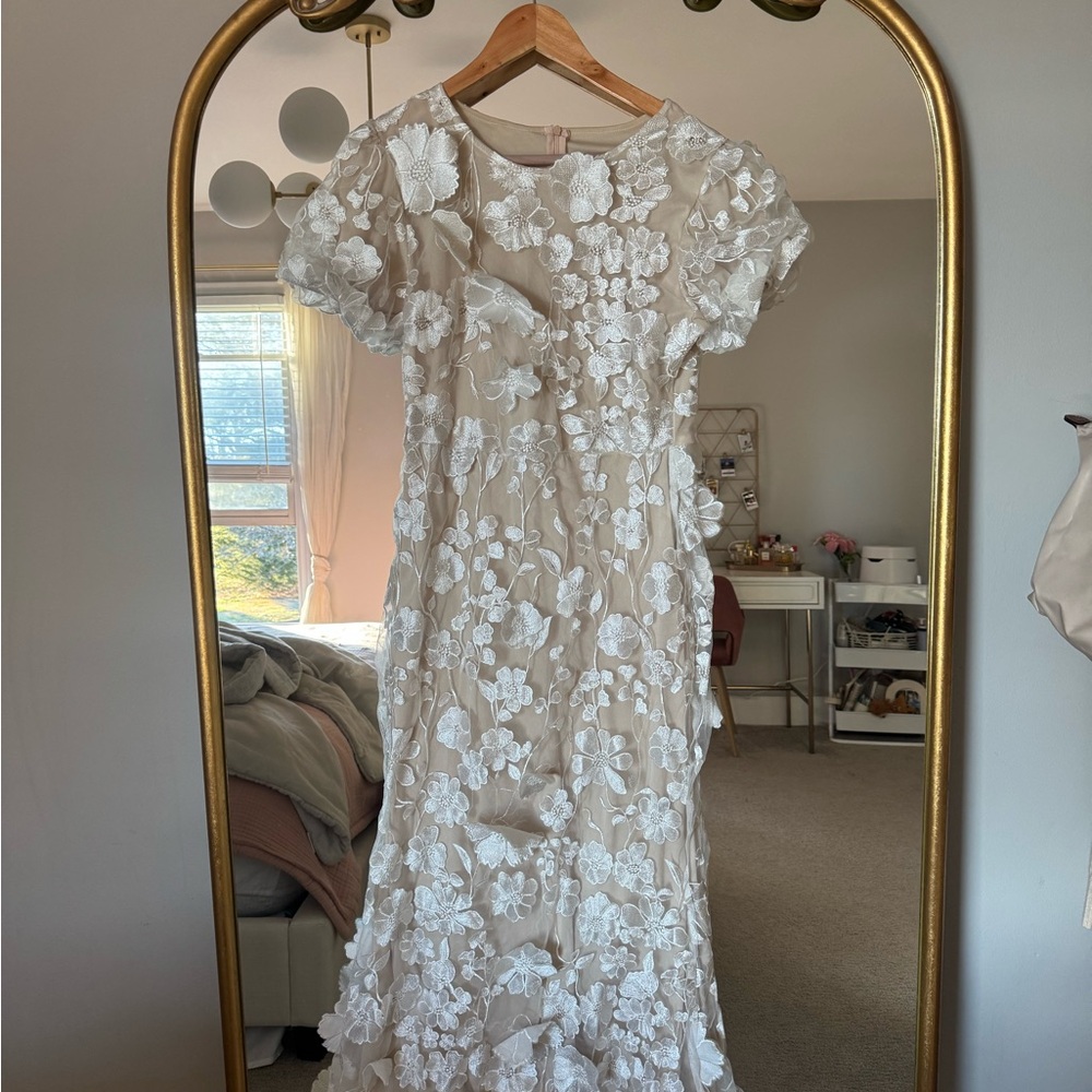 Maxi Floral Lace Dress with Puff Sleeves